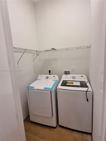 810 NE 14th Pl 810, Fort Lauderdale, FL 33304