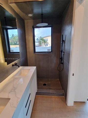 810 NE 14th Pl 810, Fort Lauderdale, FL 33304