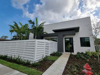 810 NE 14th Pl 810, Fort Lauderdale, FL 33304
