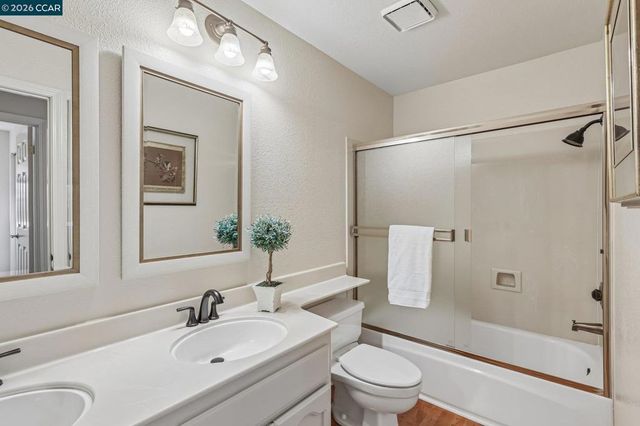 40 Marseille Ct, Danville, CA 94506