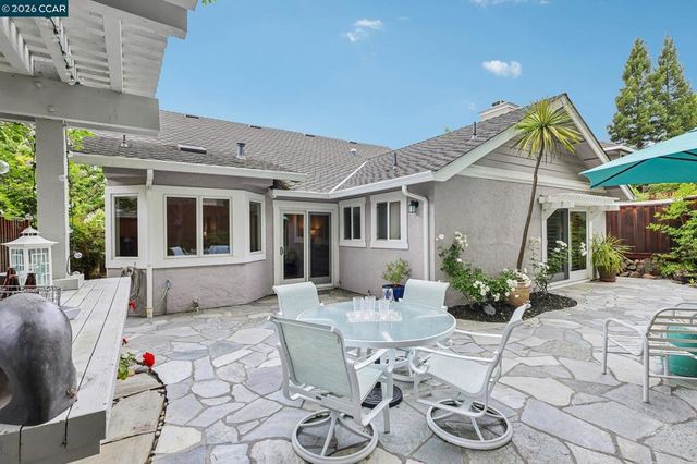 40 Marseille Ct, Danville, CA 94506