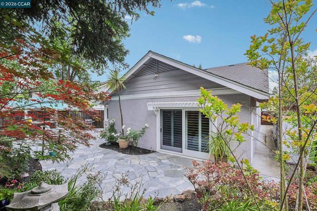 40 Marseille Ct, Danville, CA 94506