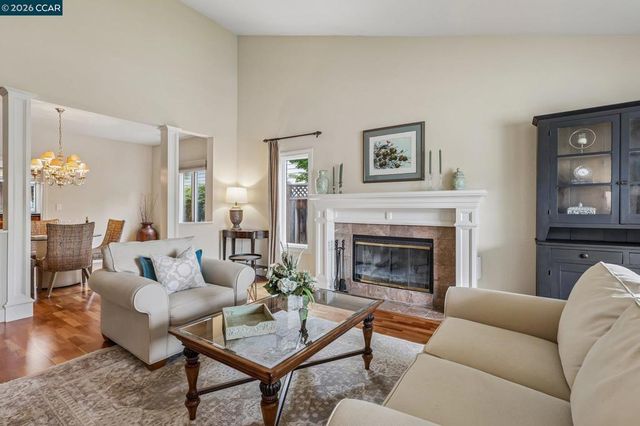 40 Marseille Ct, Danville, CA 94506