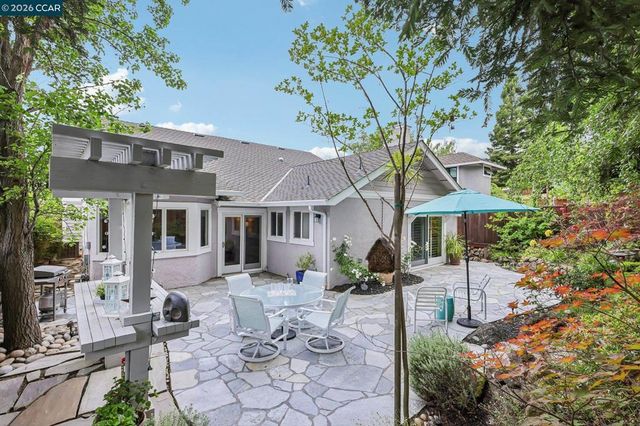40 Marseille Ct, Danville, CA 94506