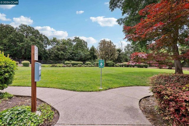 40 Marseille Ct, Danville, CA 94506