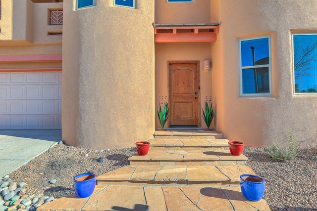 6300 Calla Lily Circle NE, Albuquerque, NM 87111
