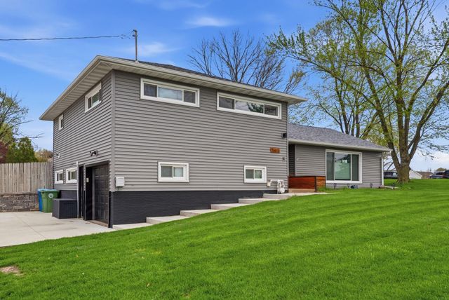 3105 Ansborough Avenue, Waterloo, IA 50701