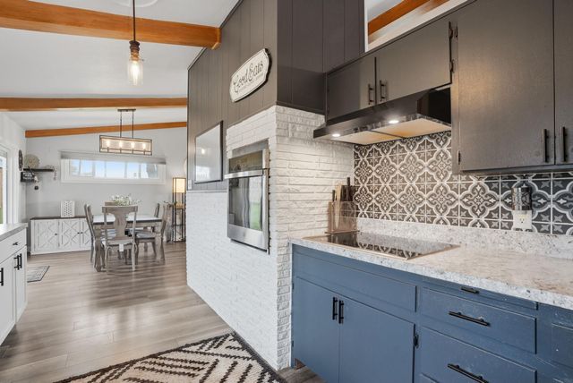 3105 Ansborough Avenue, Waterloo, IA 50701