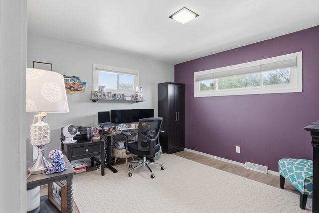 3105 Ansborough Avenue, Waterloo, IA 50701