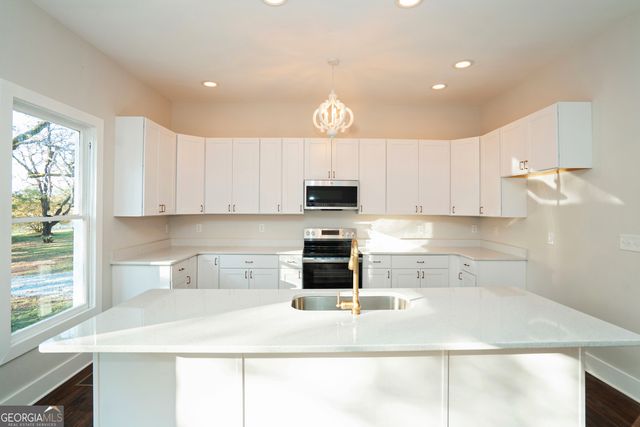 269 Martin Dairy Road, Milner, GA 30257