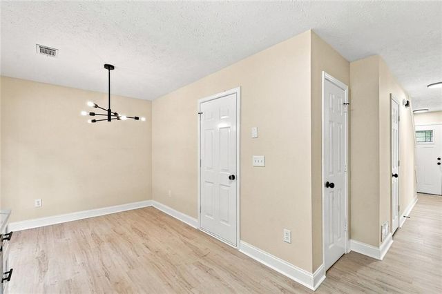 6598 Coventry Point, Austell, GA 30168