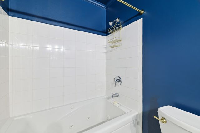 560 Doral Country Dr, Nashville, TN 37221