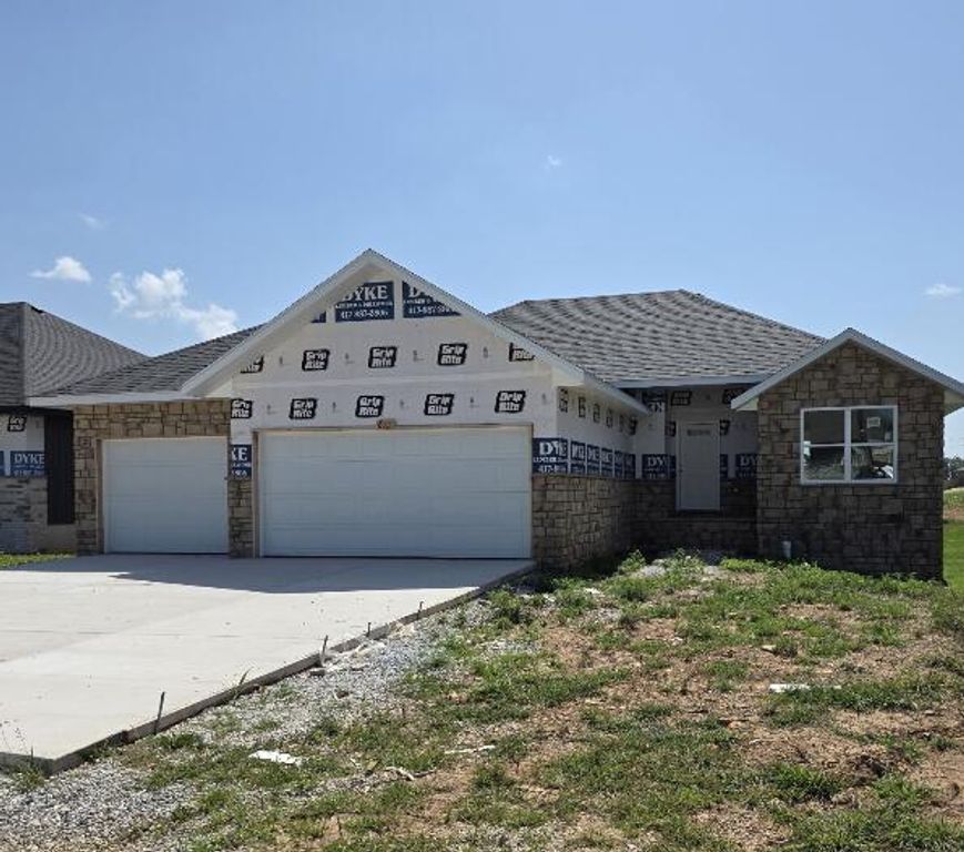 625 W Arbor Glenn Drive, Nixa, MO 65714