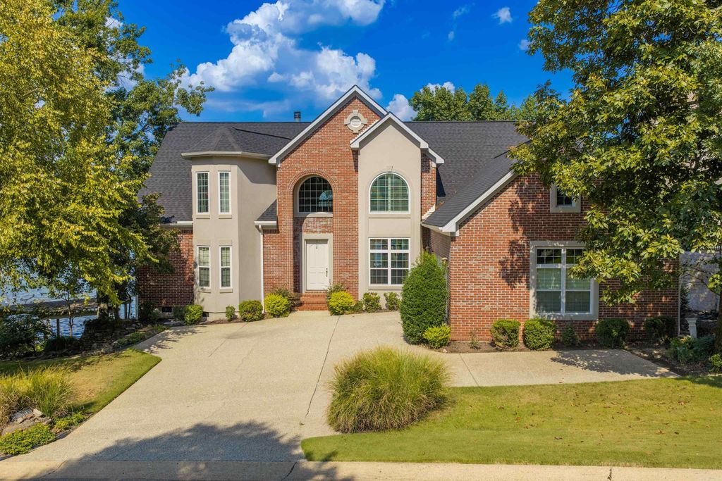 300 Osprey Point, Hot Springs, AR 71913