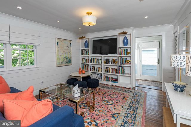8 SKYFIELD DR, Princeton, NJ 08540