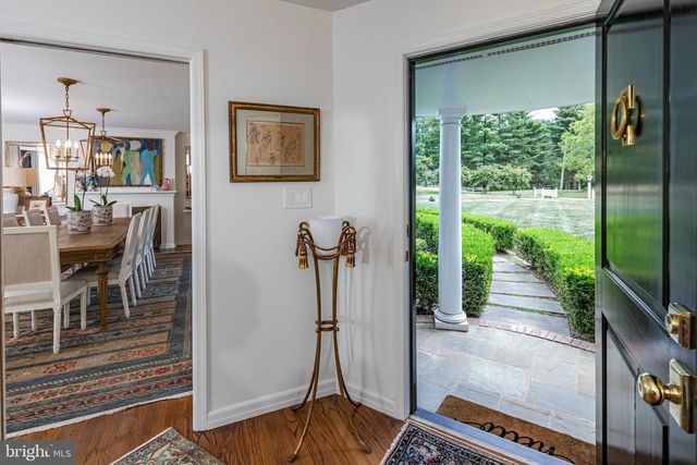 8 SKYFIELD DR, Princeton, NJ 08540