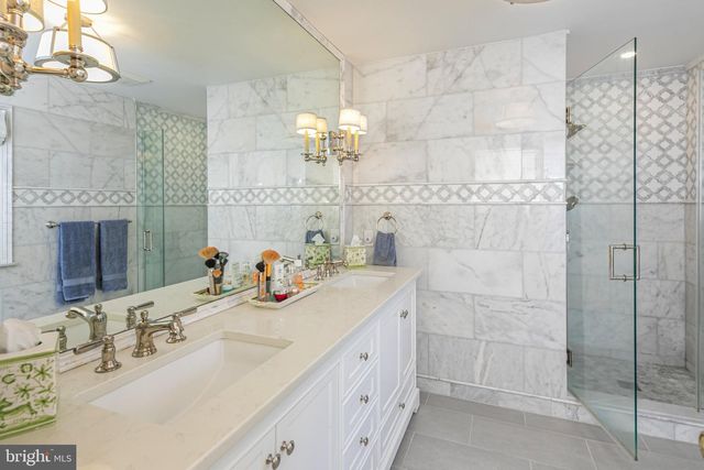 8 SKYFIELD DR, Princeton, NJ 08540