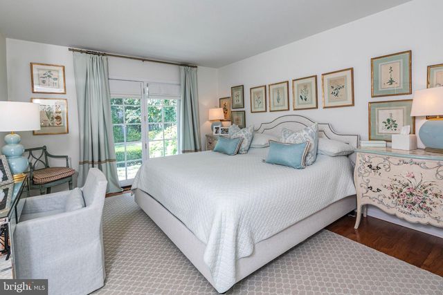 8 SKYFIELD DR, Princeton, NJ 08540