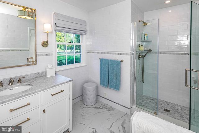 8 SKYFIELD DR, Princeton, NJ 08540