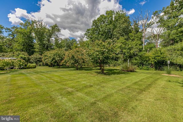 8 SKYFIELD DR, Princeton, NJ 08540