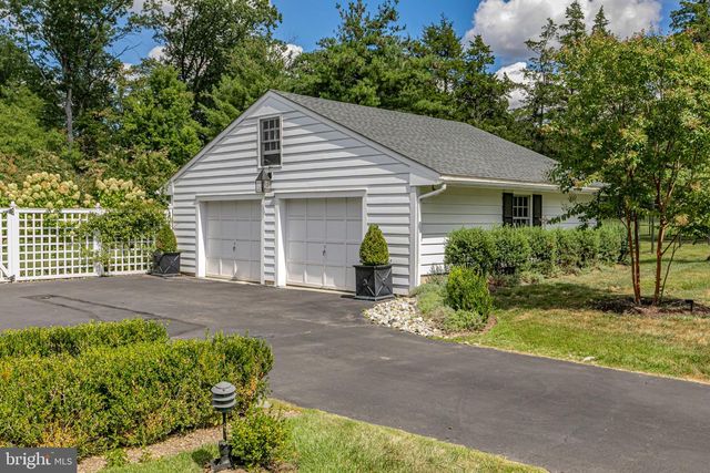 8 SKYFIELD DR, Princeton, NJ 08540