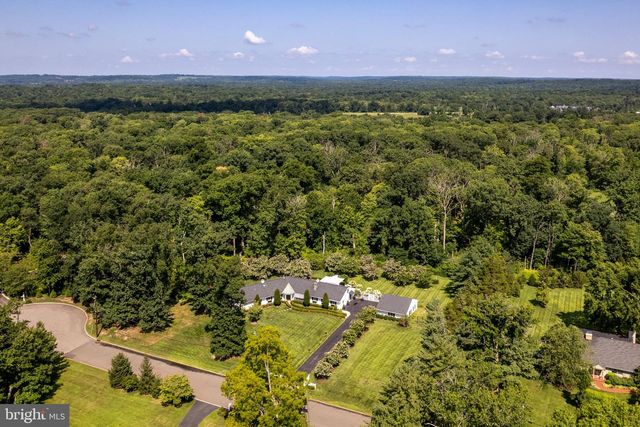 8 SKYFIELD DR, Princeton, NJ 08540