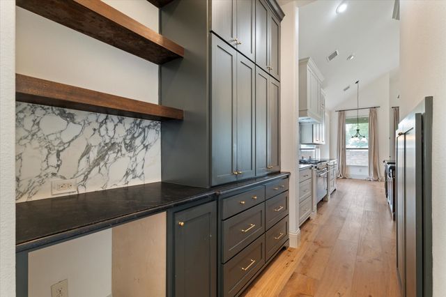 1040 Edgefield Lane, Forney, TX 75126
