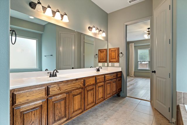 1040 Edgefield Lane, Forney, TX 75126