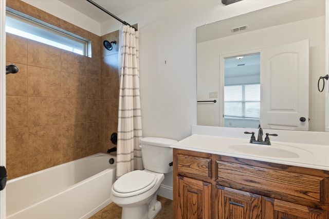 1040 Edgefield Lane, Forney, TX 75126