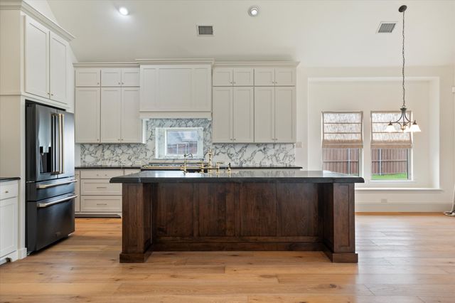 1040 Edgefield Lane, Forney, TX 75126