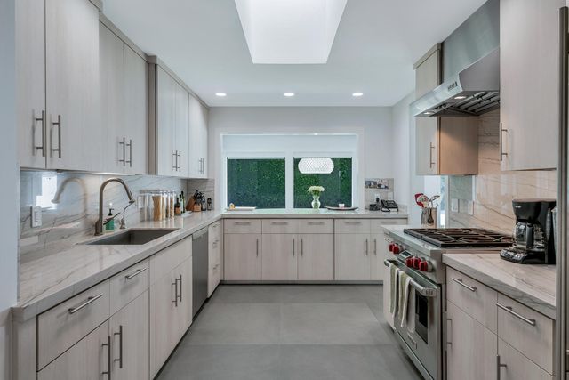 264 Sandpiper Drive, Palm Beach, FL 33480