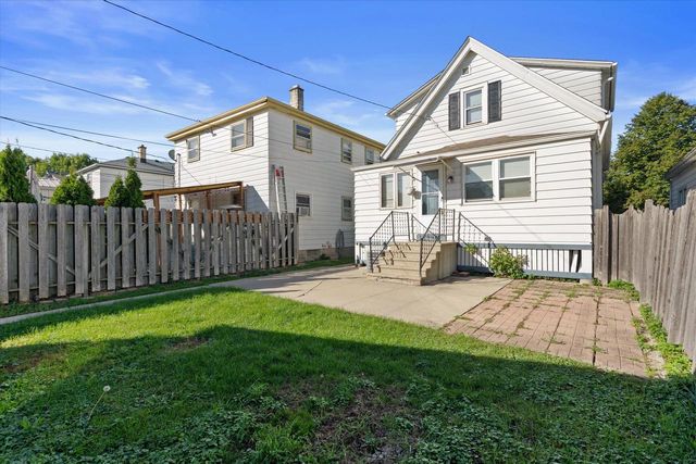 1946 S 69th STREET, West Allis, WI 53219