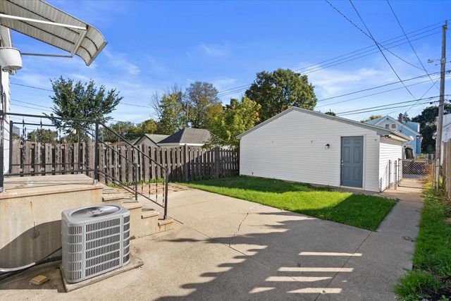 1946 S 69th STREET, West Allis, WI 53219