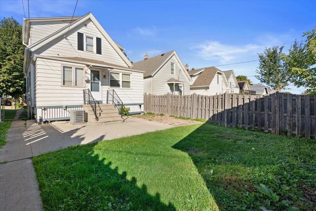 1946 S 69th STREET, West Allis, WI 53219