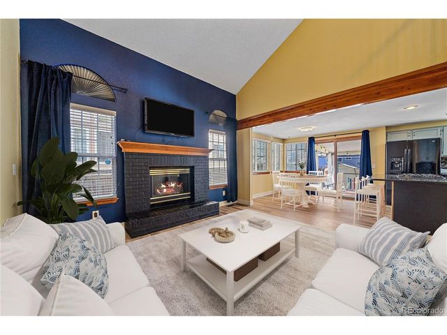 6810 Simms Ct, Arvada, CO 80004