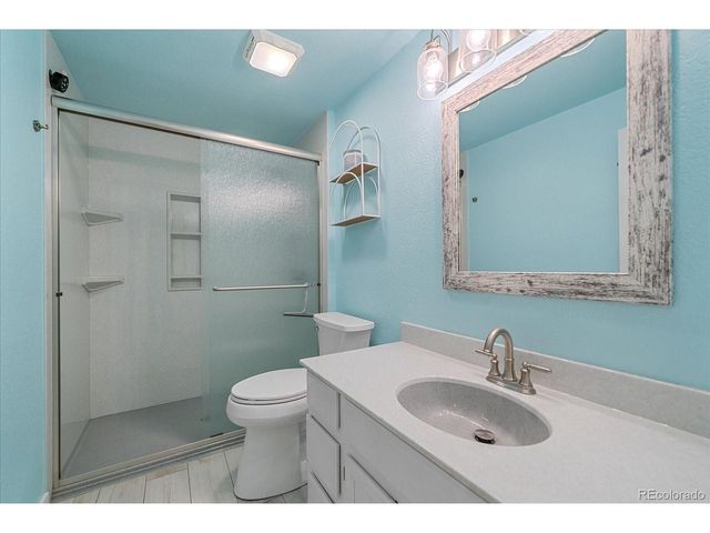 6810 Simms Ct, Arvada, CO 80004