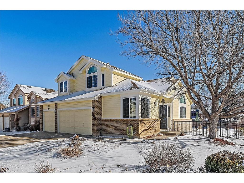 6810 Simms Ct, Arvada, CO 80004