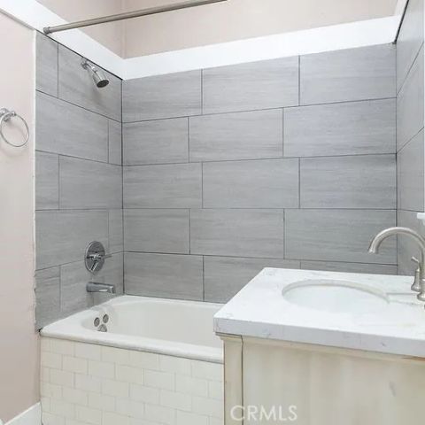 109 N Columbus Avenue A, Glendale, CA 91203