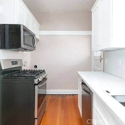 109 N Columbus Avenue A, Glendale, CA 91203