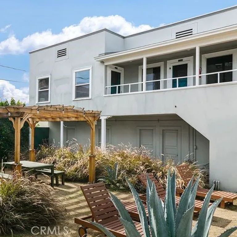 109 N Columbus Avenue A, Glendale, CA 91203