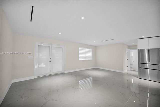 1250 NE 82nd St, Miami, FL 33138