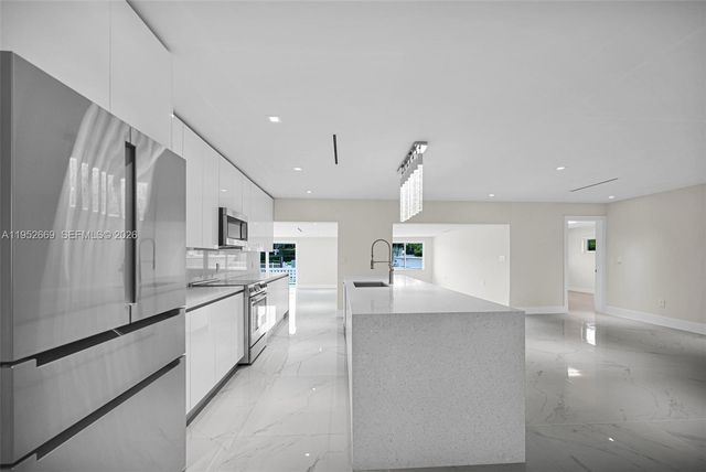 1250 NE 82nd St, Miami, FL 33138