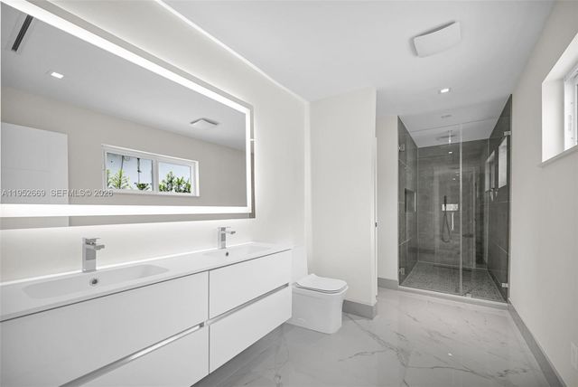 1250 NE 82nd St, Miami, FL 33138