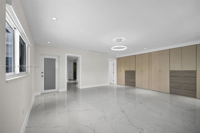 1250 NE 82nd St, Miami, FL 33138