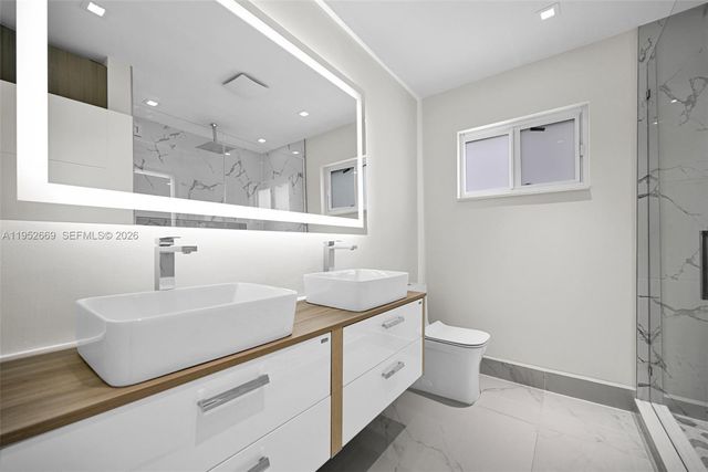 1250 NE 82nd St, Miami, FL 33138