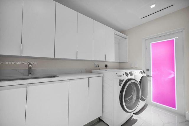 1250 NE 82nd St, Miami, FL 33138