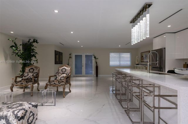 1250 NE 82nd St, Miami, FL 33138