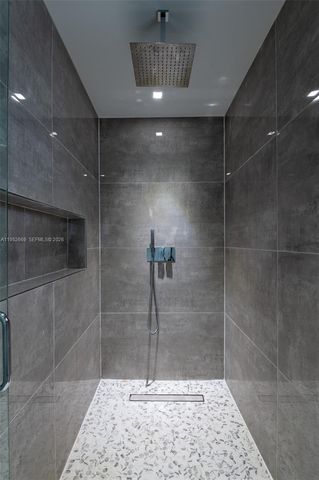 1250 NE 82nd St, Miami, FL 33138