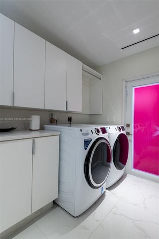 1250 NE 82nd St, Miami, FL 33138