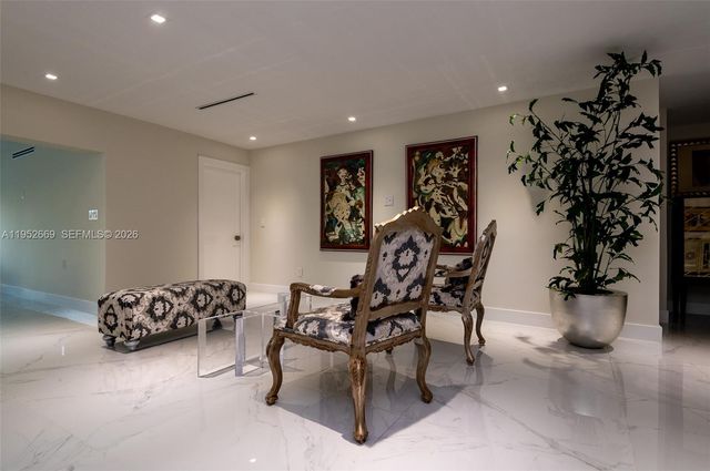 1250 NE 82nd St, Miami, FL 33138